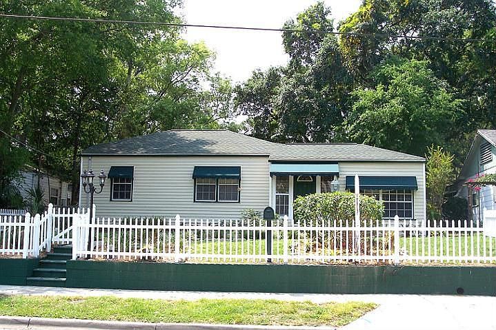 1211 E. Park Circle