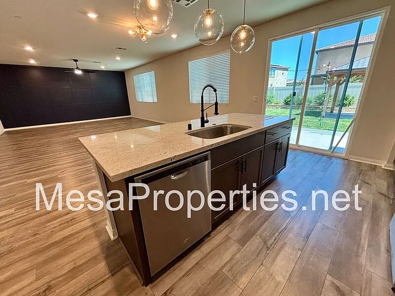 15606 Raptor Rd — Photo 6