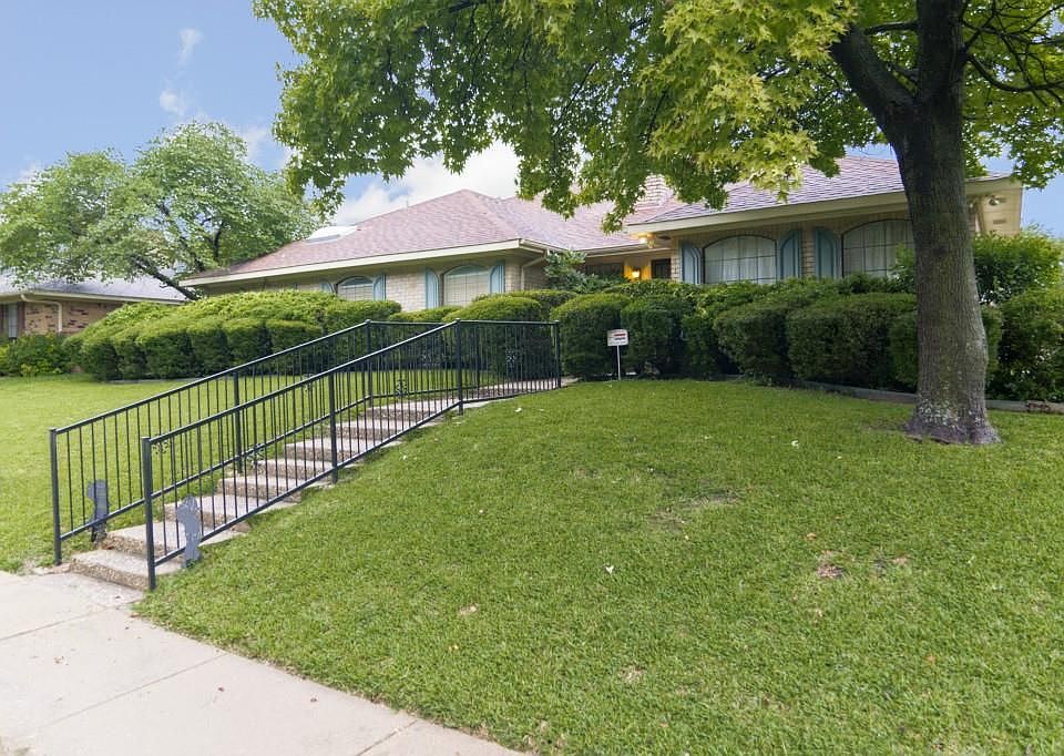 2nd image of 5009 Vera Cruz Dr