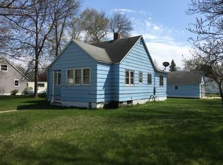 202 Lincoln Ave NE, Fertile, MN 56540