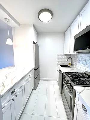 Rented by NY Home & Living Inc. | media 7