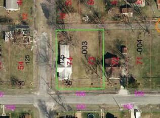 1103 E Mill St, Staunton, IL 62088