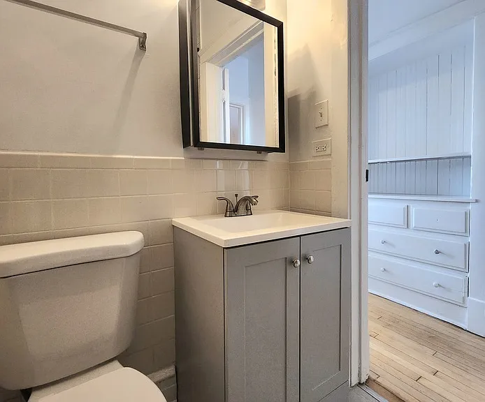 4937 W 18th St #2W — Photo 7