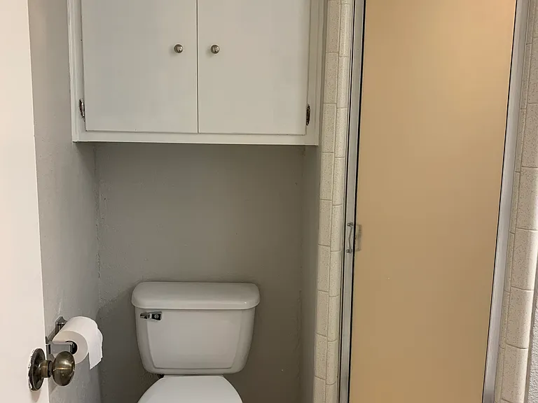 105 Travertine Ln #B — Photo 24