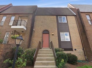 1747 Cy Ct, Vienna, VA 22182