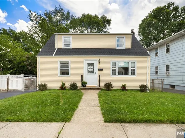 12 Union Pl, Bloomfield, NJ 07003