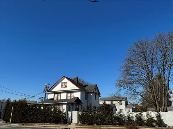 621 Merrick Road, Rockville Centre, NY 11570