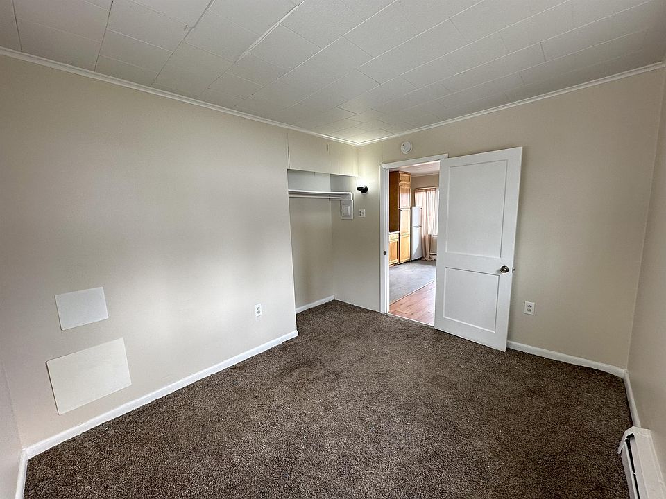 2nd image of 19 Broad St #10670295