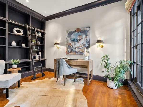 35 Beacon St Unit 1, Boston, MA 02108