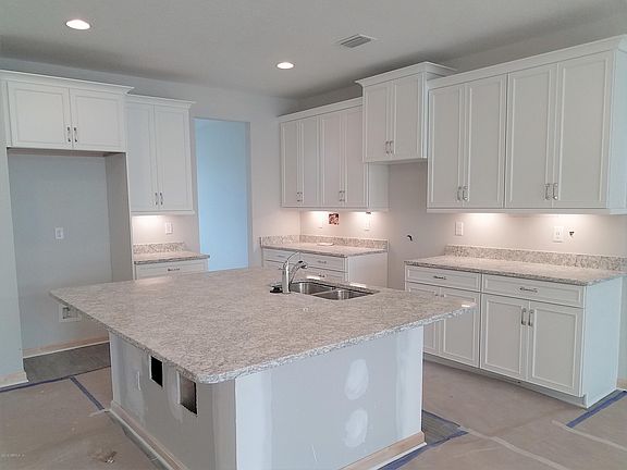 3rd image of 14630 Garden Gate Dr