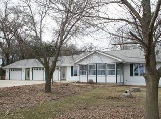 5507 N Emerald Grove Rd, Milton, WI 53563