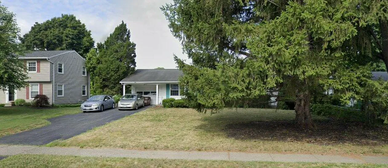 3 bed, 1120 sqft, $2,400 — Photo 1