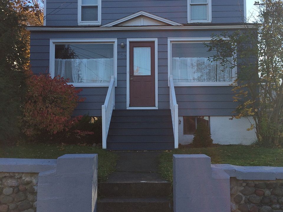 1st image of 609 Calverley Ave
