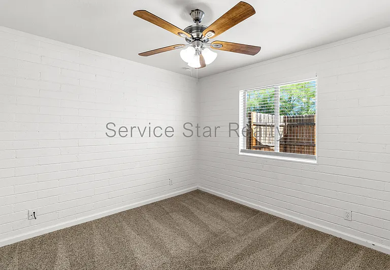 1226 E Purdue Ave #B — Photo 13