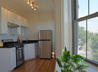 102 Willow St #4, Cambridge, MA 02141