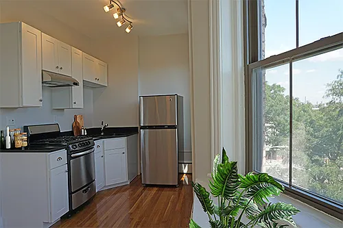 102 Willow St #4 Photo 1