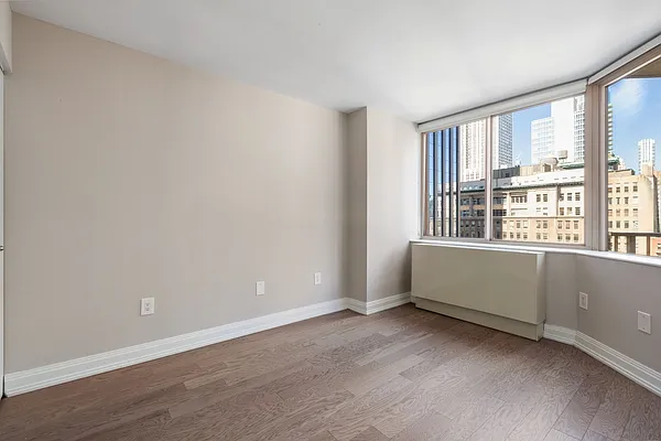 Rented by Greystar | media 5