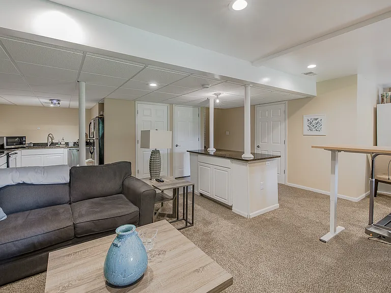 300 Stratford Ln #300 — Photo 48