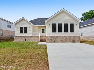 1740 Garden Park Dr, Biloxi, MS 39531