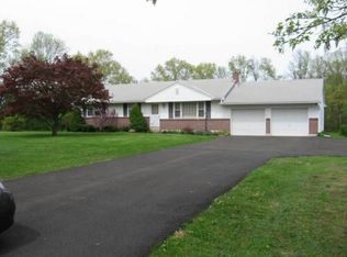 31 Brown Stone Rd, Ottsville, PA 18942