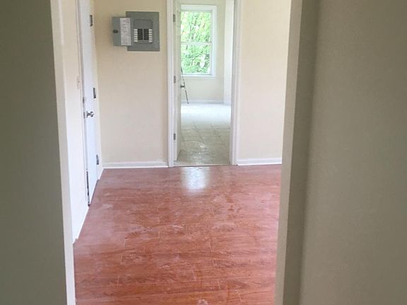 5th image of 196 Clinton Ave #H