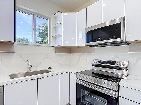 3rd image of 14150 Appleton Blvd