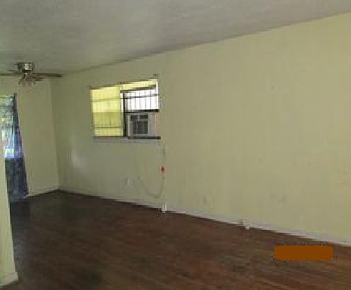 5th image of 4675 Sunbury Dr