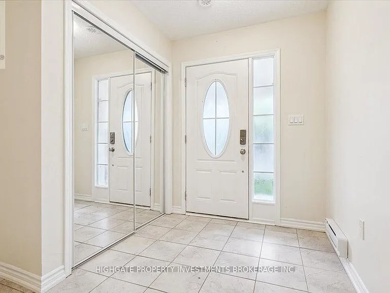107 Lemieux Ct — Photo 2
