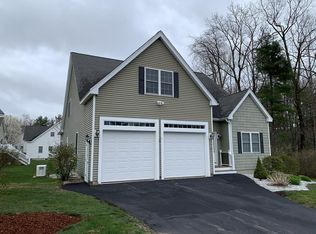 4 Thoreau Ln #59, Tyngsboro, MA 01879