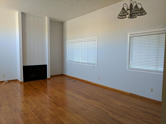 3rd image of 2228 Calle De Primavera