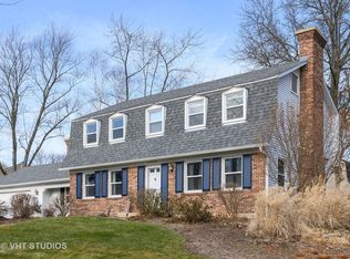 25W230 Gunston Ave, Naperville, IL 60540