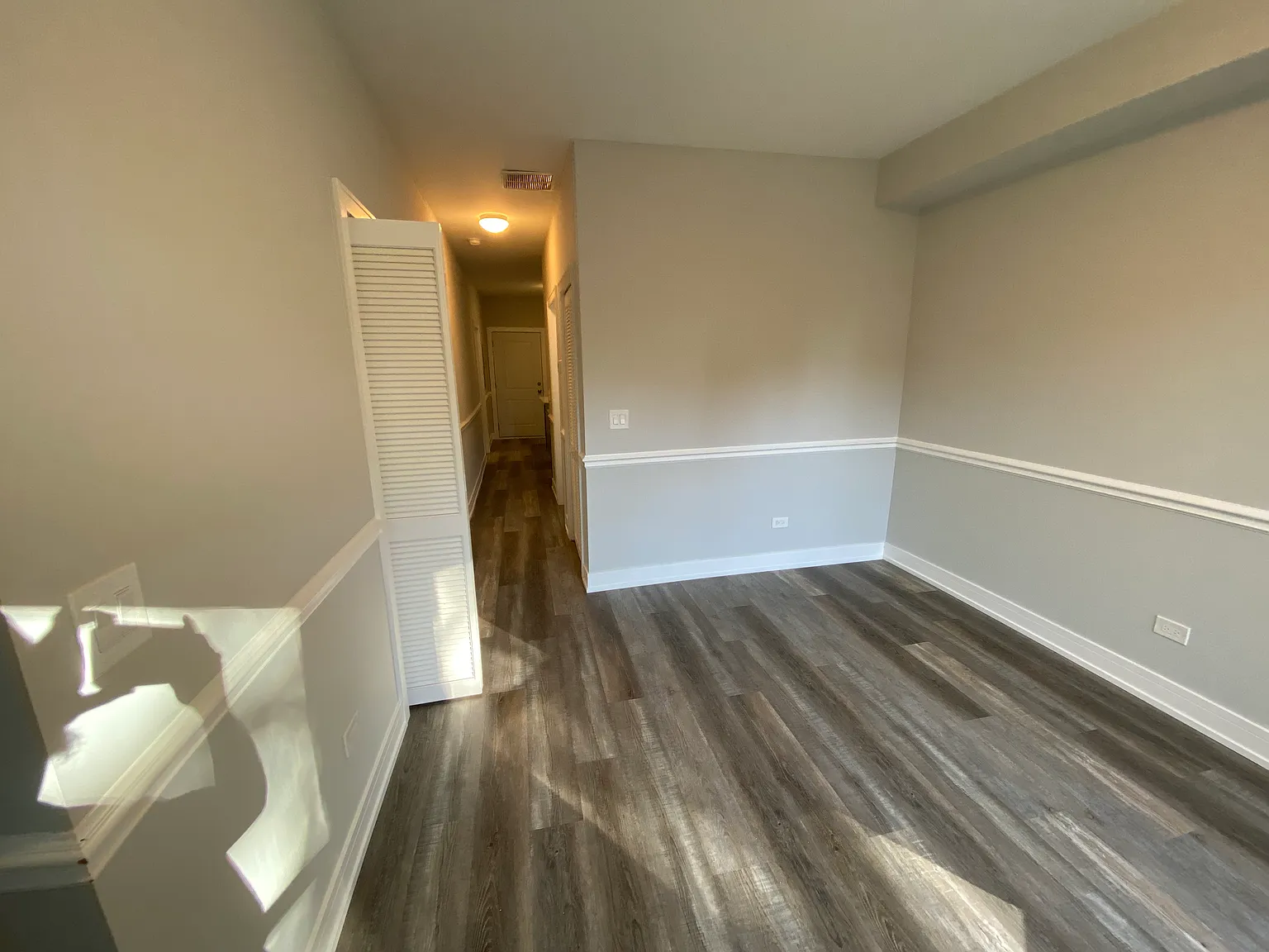 2 bed, 1100 sqft, $2,300 — Photo 3
