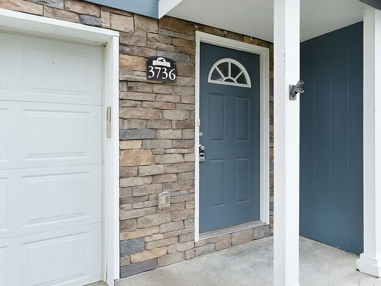 3736 Saddle Horn Trl — Photo 2