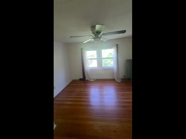 842 Union St #3 — Photo 8
