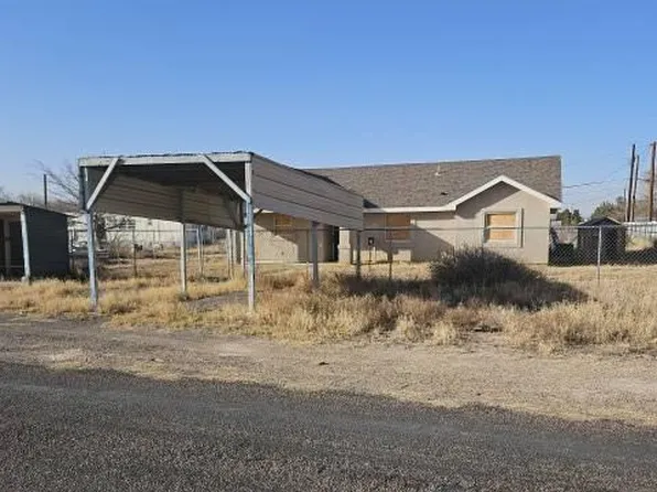 2319 W 4th St, Monahans, TX 79756