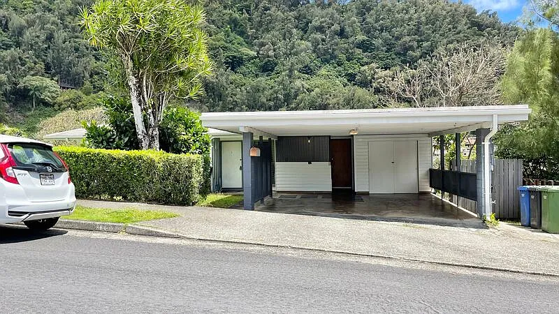 3 bed, 1.5 bath, 1050 sqft, $3,000 — Photo 2