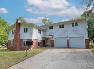 3768 E Monroe Rd, Midland, MI 48642