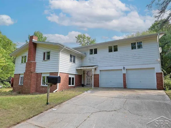 3768 E Monroe Rd, Midland, MI 48642