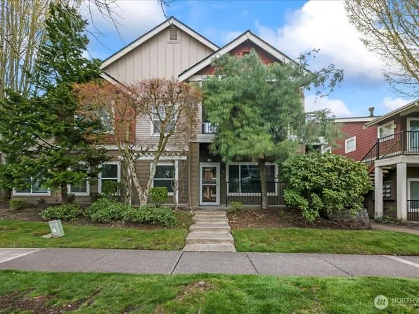 2124 Palisade Boulevard #B-6, Dupont, WA 98327