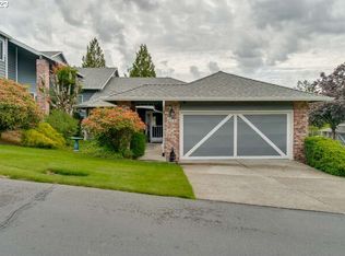 2082 Sunray Cir, West Linn, OR