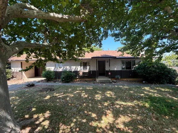 2901 Blue View St, Redding, CA 96002