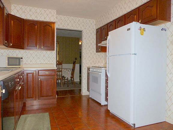 5th image of 51675 Wheatfield Dr