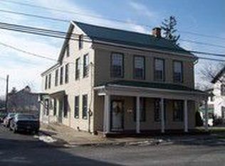94 Main St, Stouchsburg, PA