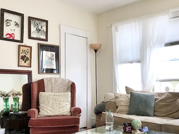 4th image of 238 Cedar St #2