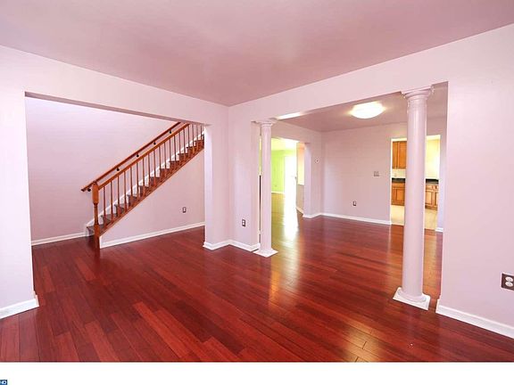 5th image of 1400 Cherry Blossom Way