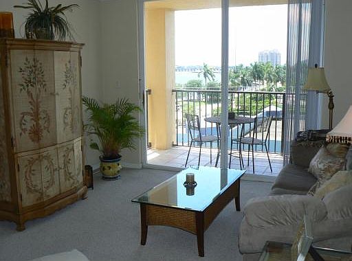 3rd image of 1801 N Flagler Dr APT 510