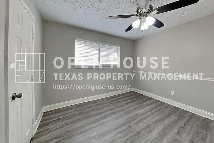 12706 Pantano Dr — Photo 35