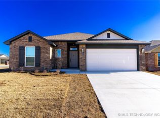 10877 S 271st East Ave, Coweta, OK 74429