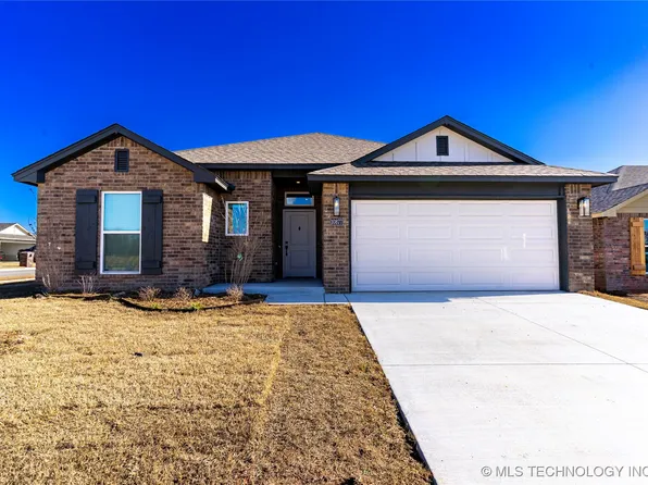 10877 S 271st East Ave, Coweta, OK 74429