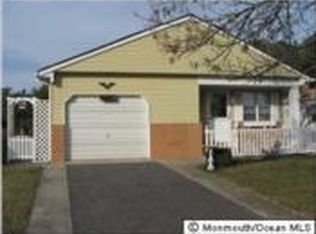 95 Selkirk Ave, Toms River, NJ 08757